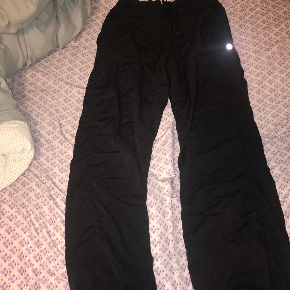 black lululemon wind-pant like sweats